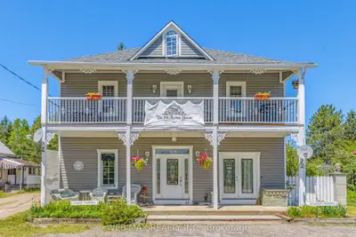 32 Maynooth Stn Road, Hastings Highlands, On K0l 2s0