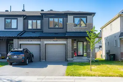 Att/Row/Townhouse in Barrhaven