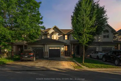 Att/Row/Townhouse in Kanata