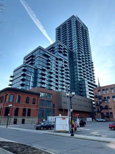 Condo Apartment in Hamilton