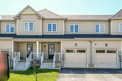 Att/Row/Townhouse in Brantford