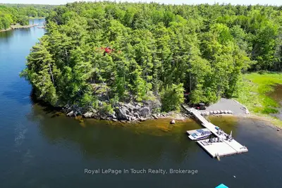 700 Island 980 / Deer Island, Georgian Bay, On P0e 1e0