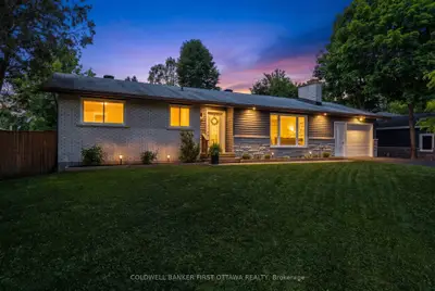 Detached in Manotick - Kars - Rideau Twp and Area
