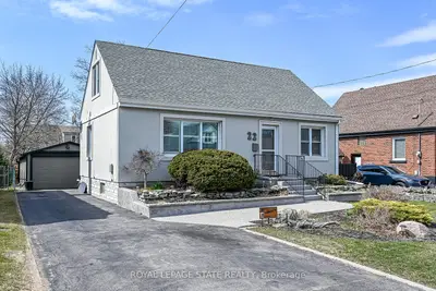 Detached in Hamilton