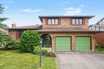 Detached in Barrhaven