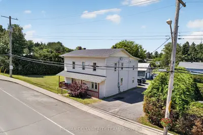 Triplex in Clarence-Rockland