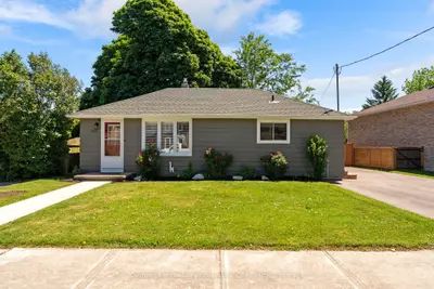 Detached in Goderich