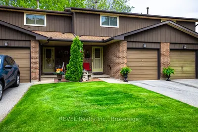 Condo Townhouse in St. Catharines