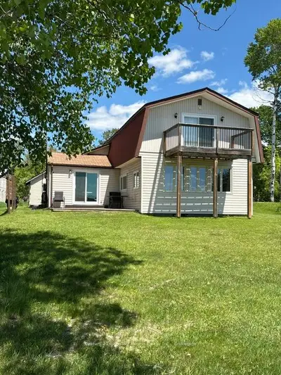 Detached in Temagami