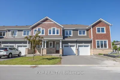 Att/Row/Townhouse in Stittsville - Munster - Richmond