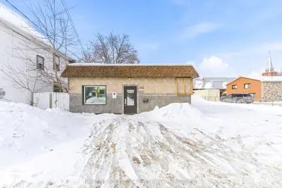 292 Trafalgar Road, Pembroke, On K8a 5a8