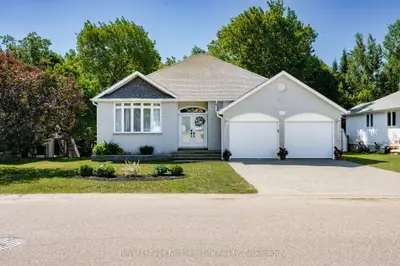 Detached in North Bay