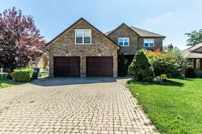 Detached in Guelph