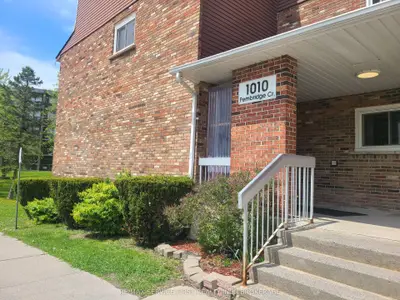 1010 Pembridge Crescent 103, Kingston, On K7p 1a3