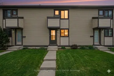 Condo Townhouse in Orleans - Convent Glen and Area