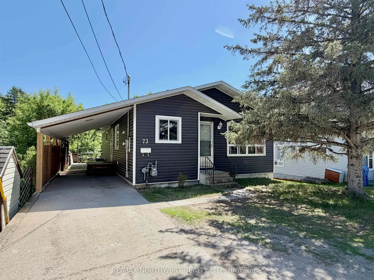 Detached in Kenora