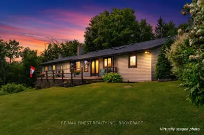 Detached in Frontenac