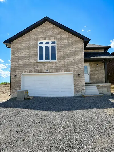 727 Latimer Way, Peterborough, On K9k 0h4