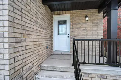 727 Latimer Way, Peterborough, On K9k 0h4