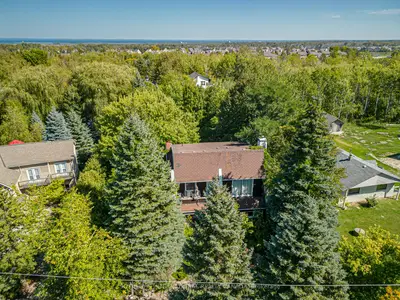 119 Lucille Wheeler Crescent, Blue Mountains, On L9y 0p7