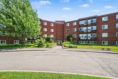 Condo Apartment in Beacon Hill North - South and Area