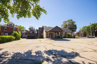 1309 King Street E, Hamilton, On L8m 1h2