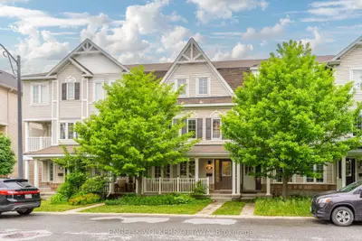 2043 Madrid Avenue, Barrhaven, On K2j 0k1