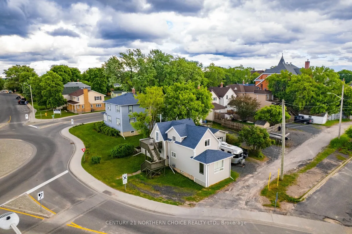 415 First Street South, Kenora, On P9n 1c7