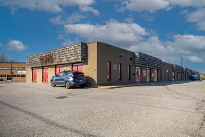 954 - 958 Leathorne Street, London South, On N5z 3m5