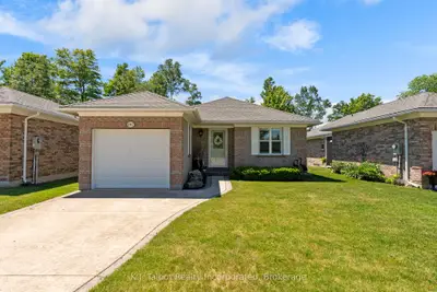 Detached in Goderich
