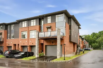 Att/Row/Townhouse in Orleans - Convent Glen and Area