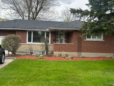 Detached in Guelph