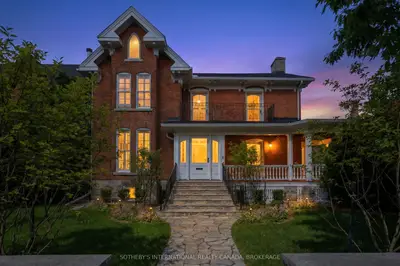 40 Church Street, Gananoque, On K7g 2m8