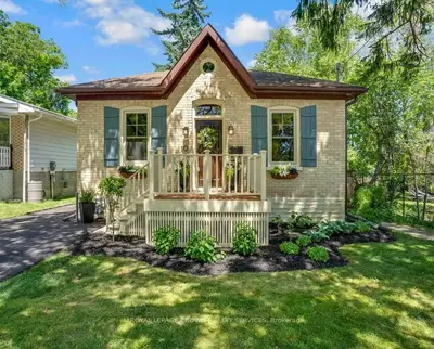Detached in Cambridge