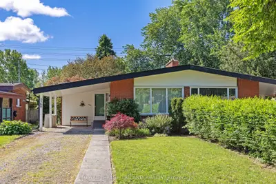 Semi-Detached in London East