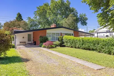 1568 Nairn Avenue, London East, On N5v 2p2