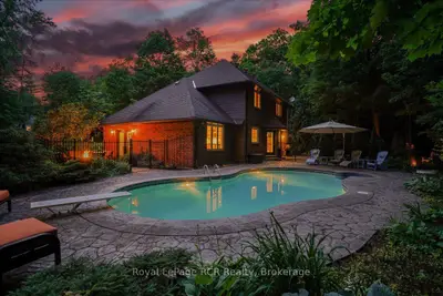 123 Atkins Street, Georgian Bluffs, On N4k 6v5
