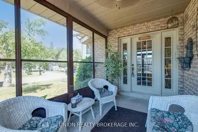 18 Birch Crescent, Kawartha Lakes, On K0m 1a0