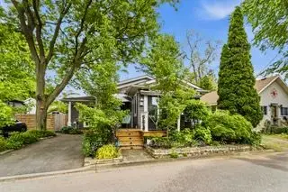 11 Peel Street, St. Catharines, On L2n 5a2
