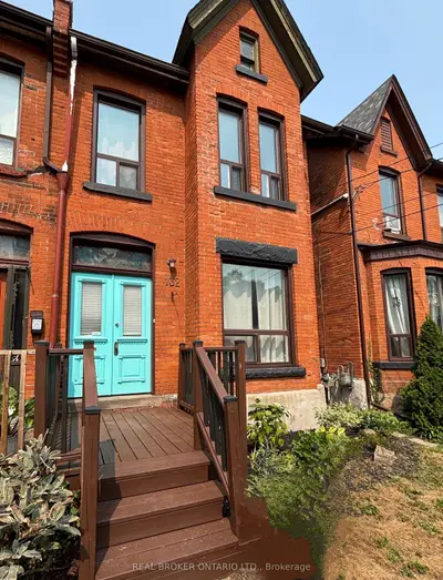 Semi-Detached in Hamilton