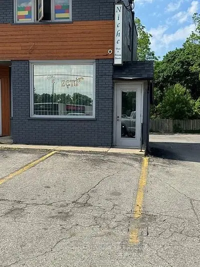 2479 Main Street E 1, London South, On N6p 1p7