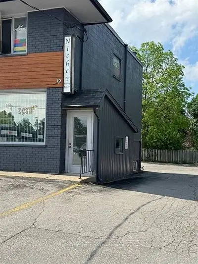 2479 Main Street E 1, London South, On N6p 1p7