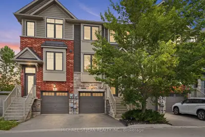 Att/Row/Townhouse in Hamilton