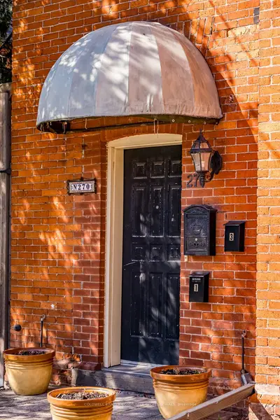 270 Queen Street S, Hamilton, On L8p 3t3