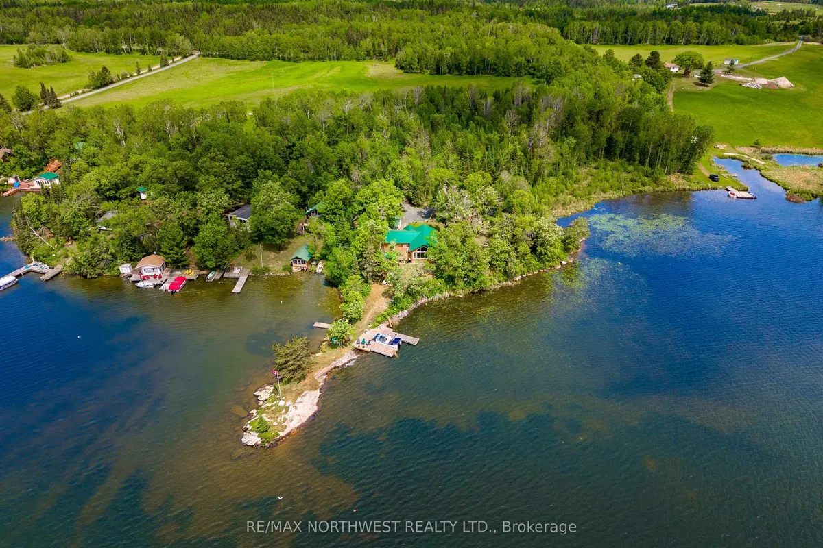 Detached in Kenora Remote Area
