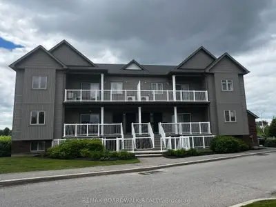 Condo Apartment in Orleans - Cumberland and Area