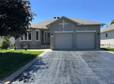 Detached in Mississippi Mills