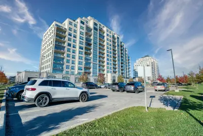 Condo Apartment in London North
