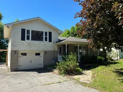 Detached in London North