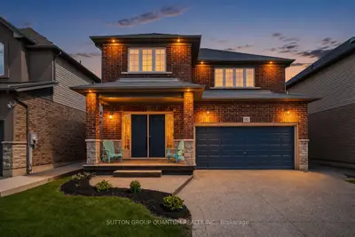 92 Garinger Crescent, Hamilton, On L0r 1c0
